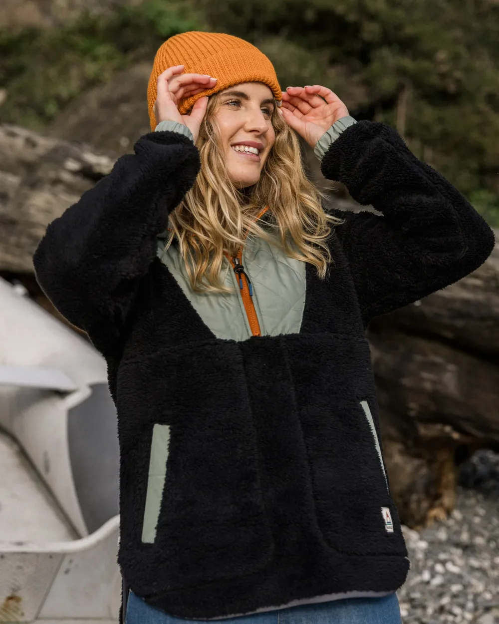 Passenger Women's Outlet|Women's>Beaumont Recycled Sherpa Hooded Fleece Black