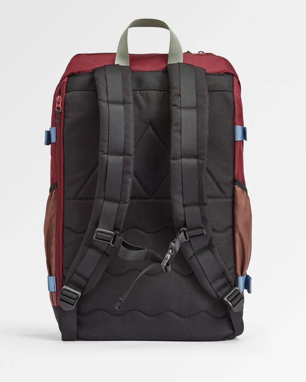 Passenger Accessories|Backpacks & Bags>Boondocker Recycled 26L Backpack Burgundy/Chestnut