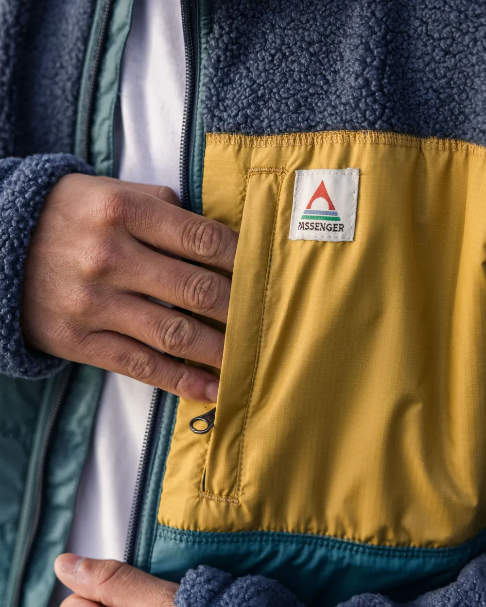 Floris van Bommel Fleece|Fleece>Born Explorer Recycled Polar-Lined Sherpa Fleece Dark Denim