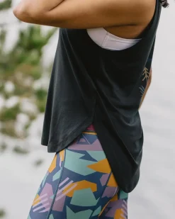 Passenger Tank Tops|Tops & T-Shirts><noscript><img width=