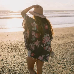 Passenger Tank Tops|Tops & T-Shirts><noscript><img width=