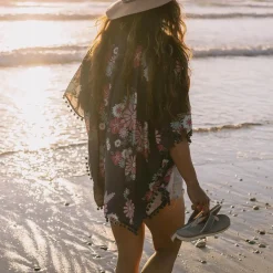 Passenger Tank Tops|Tops & T-Shirts><noscript><img width=