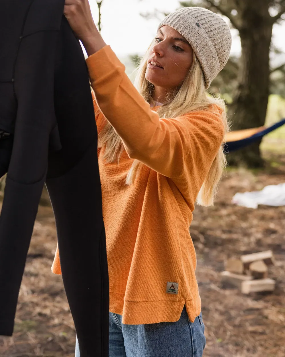 Passenger Hoodies & Sweatshirts|Women's Outlet>Clove Organic Cotton Textured Hoodie Apricot