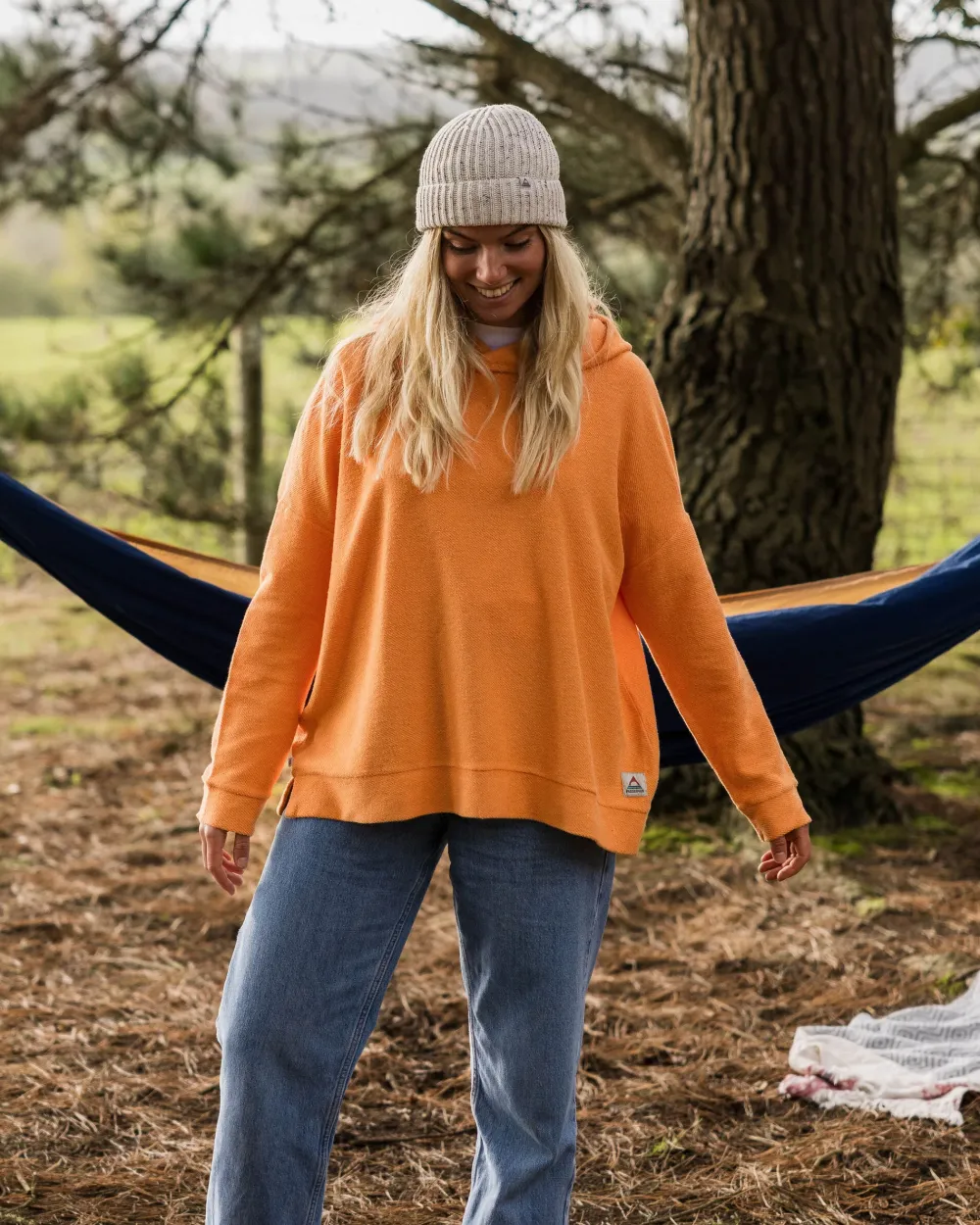Passenger Hoodies & Sweatshirts|Women's Outlet>Clove Organic Cotton Textured Hoodie Apricot