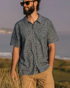 Passenger Shirts|Men's Outlet>Cove Organic Cotton Short Sleeve Shirt Blue Mini Geo