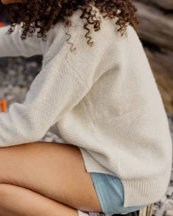 Passenger Knitwear|Winter Road Trip Essentials><noscript><img width=