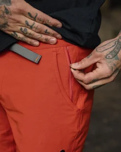 Floris van Bommel Shorts|Activewear><noscript><img width=