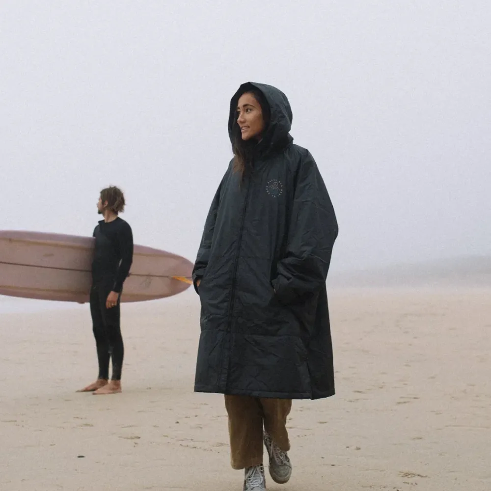 Floris van Bommel Surf Accessories|Surf Accessories>Escapism Recycled Towel Lined Changing Robe Black