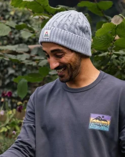 Passenger Accessories|Beanies><noscript><img width=