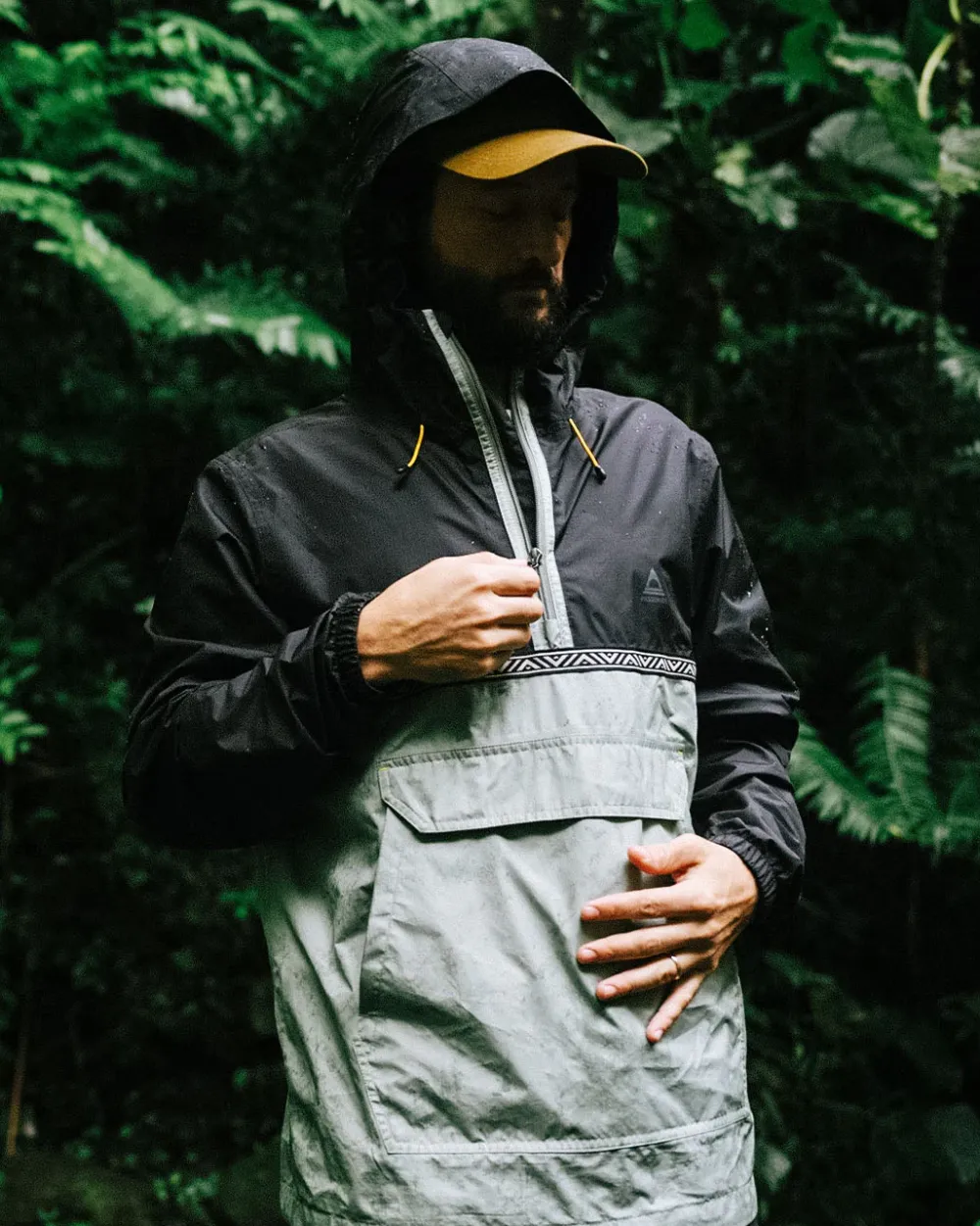 Passenger Water Resistant|Best Sellers>Flow 1/2 Zip Recycled Water Resistant Jacket True Black/Pistachio