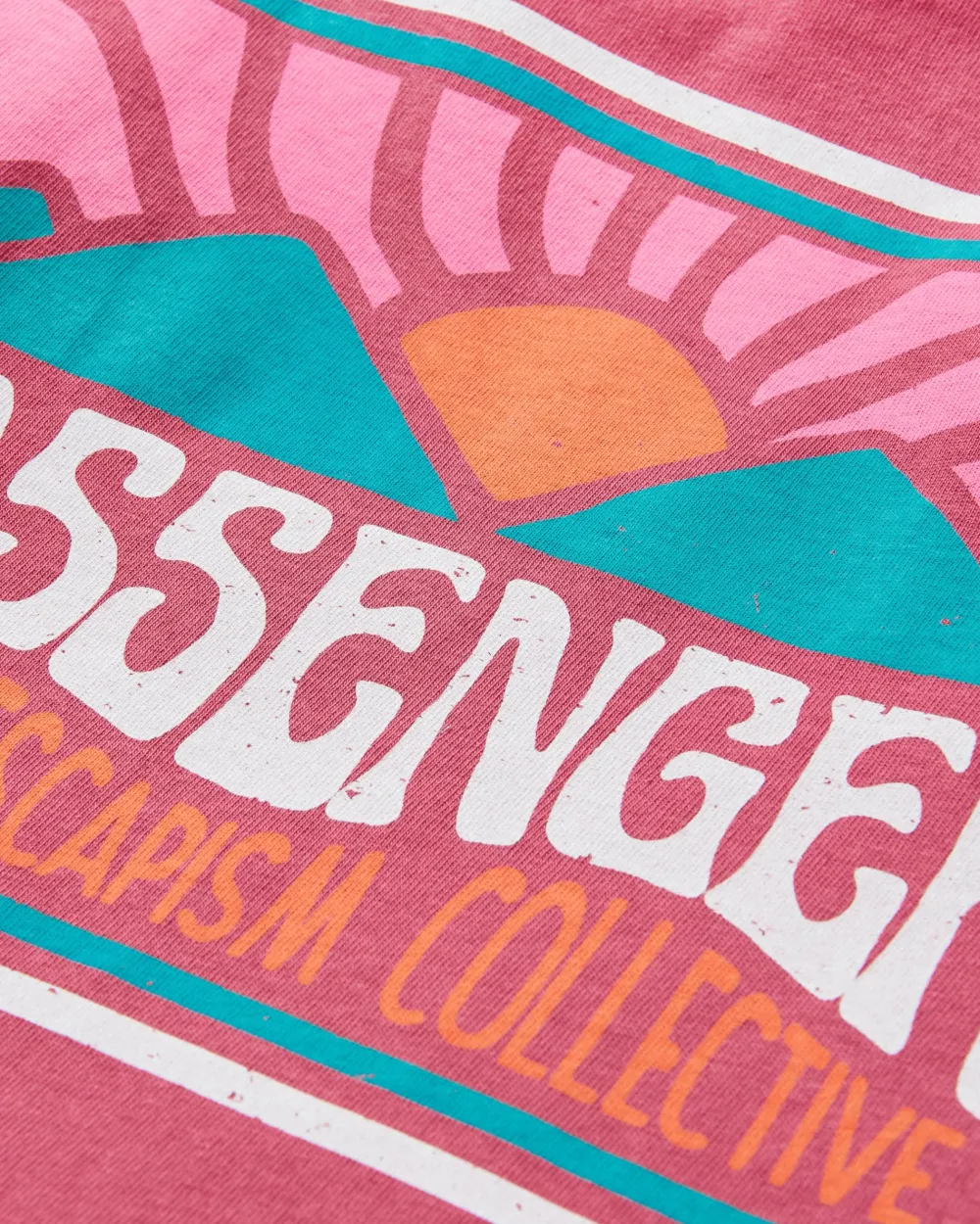 Passenger Tops & T-Shirts>Golden Hour LS T-Shirt Earth Red