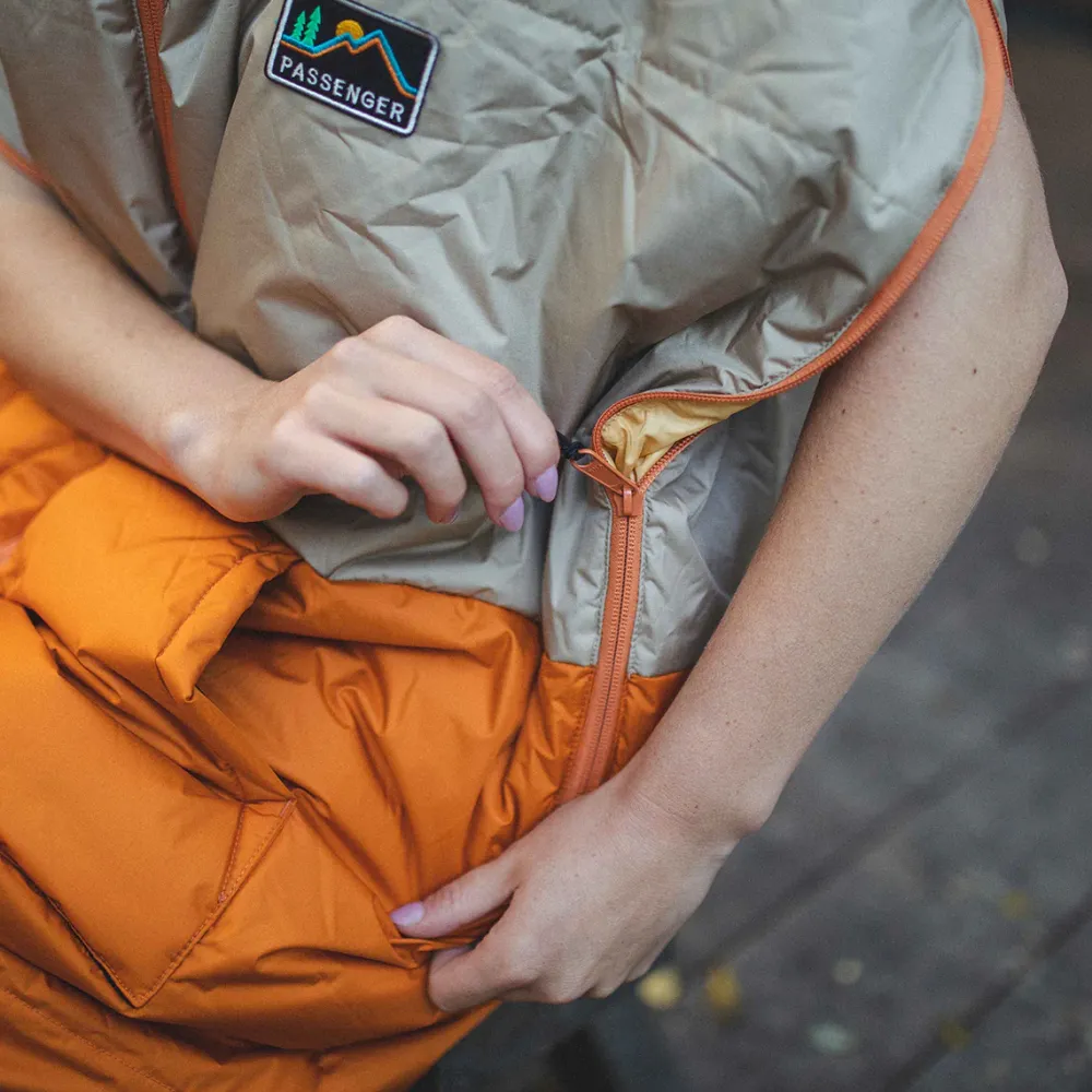Passenger Accessories|Blankets>Good Times Recycled Sleep Sack Chinchilla Brown/ Sunrise Orange