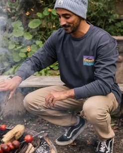 Passenger T-Shirts & Tank Tops|Men's Outlet>Grounded Organic Relaxed Fit LS T-Shirt Charcoal