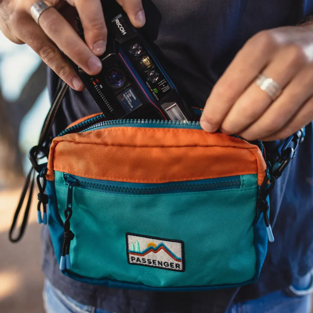 Passenger Backpacks & Bags|Backpacks & Bags>Mainland Recycled Hip Pack Multi Colour