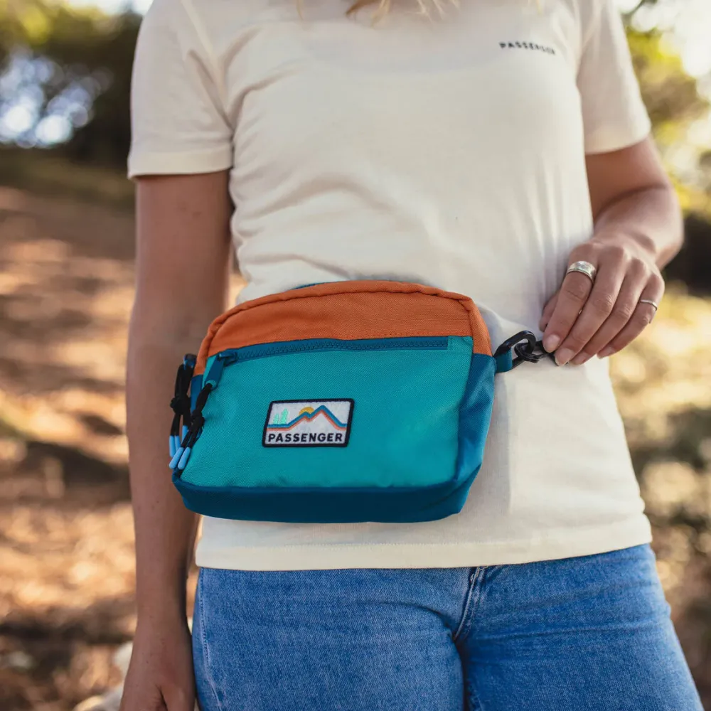 Passenger Backpacks & Bags|Backpacks & Bags>Mainland Recycled Hip Pack Multi Colour