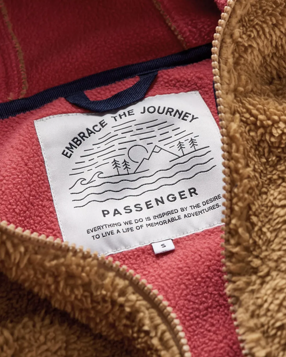 Passenger Fleece|Fleece>Nestling Recycled Sherpa Hooded Fleece Biscuit