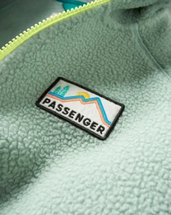 Passenger Fleece|Fleece><noscript><img width=