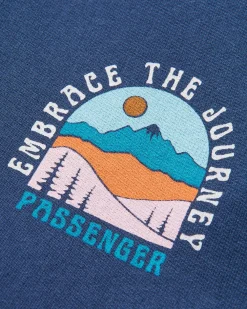 Passenger Hoodies & Sweatshirts><noscript><img width=