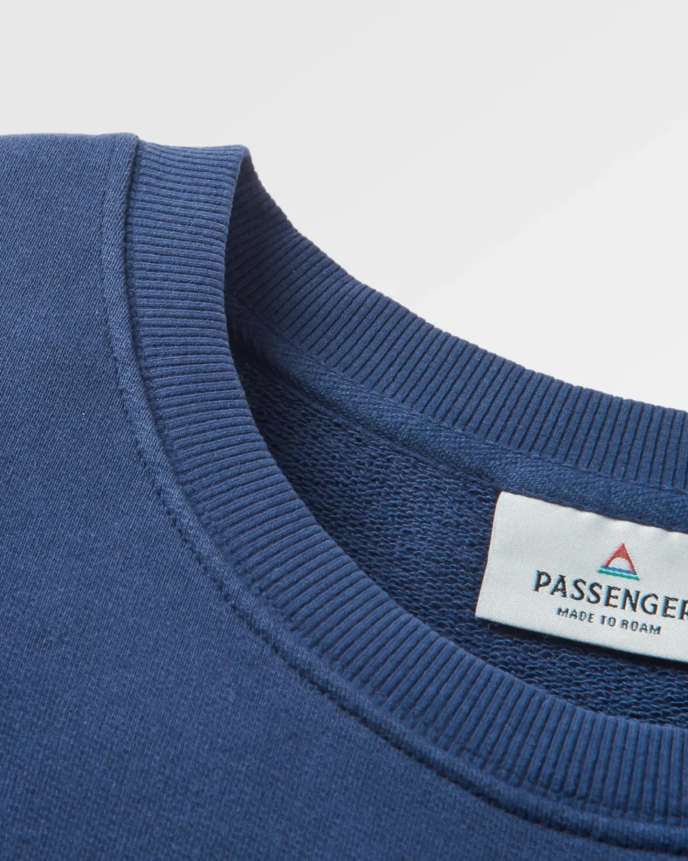 Passenger Hoodies & Sweatshirts>Outlook Sweatshirt Rich Navy