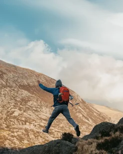 Passenger Water Resistant|Insulated><noscript><img width=