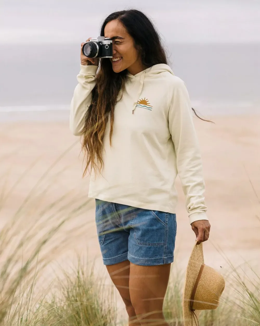 Passenger Hoodies & Sweatshirts|Women's Outlet>Rolling Slow Recycled Cotton Hoodie Pale Yellow