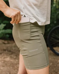 Passenger Shorts|Leggings>Route Recycled Active Short Dusty Olive