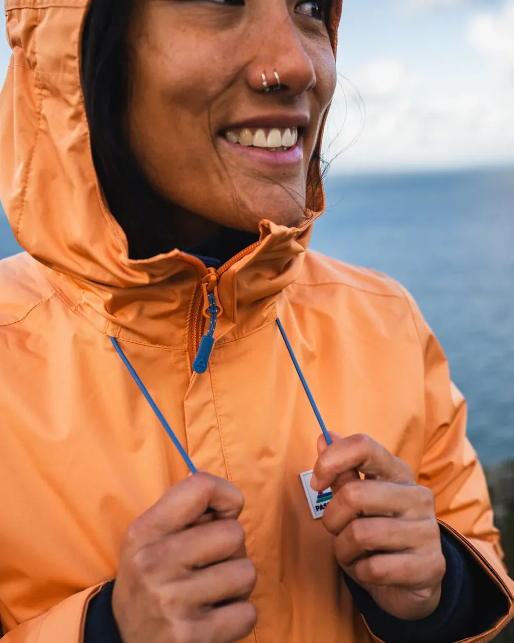 Passenger Activewear>Scene Water Resistant Recycled Jacket Apricot