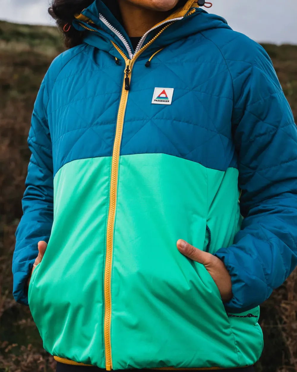 Passenger Water Resistant|Insulated>Singletrack Recycled Thermore® Insulated Jacket Corsair Blue/ Jungle Green