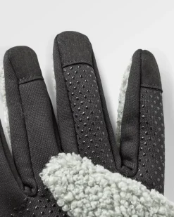 Passenger Gloves|Gloves><noscript><img width=