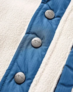 Passenger Fleece|Fleece><noscript><img width=