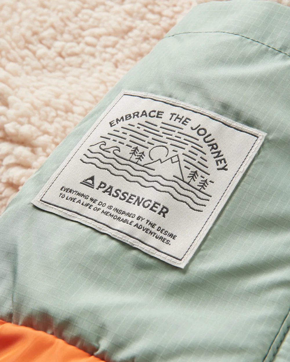 Passenger Insulated|Women's Outlet>Tasman Recycled 2.0 Long Insulated Jacket Pistachio