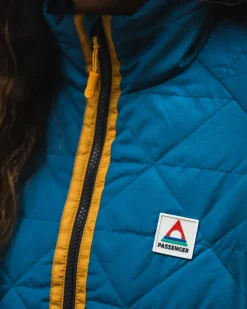 Passenger Water Resistant|Insulated><noscript><img width=