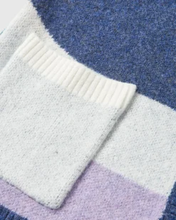 Passenger Knitwear|Winter Road Trip Essentials><noscript><img width=