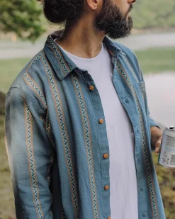 Passenger Shirts|Men's Outlet>Voyage Organic Cotton Jacquard Shirt Mediterranean Geo Stripe