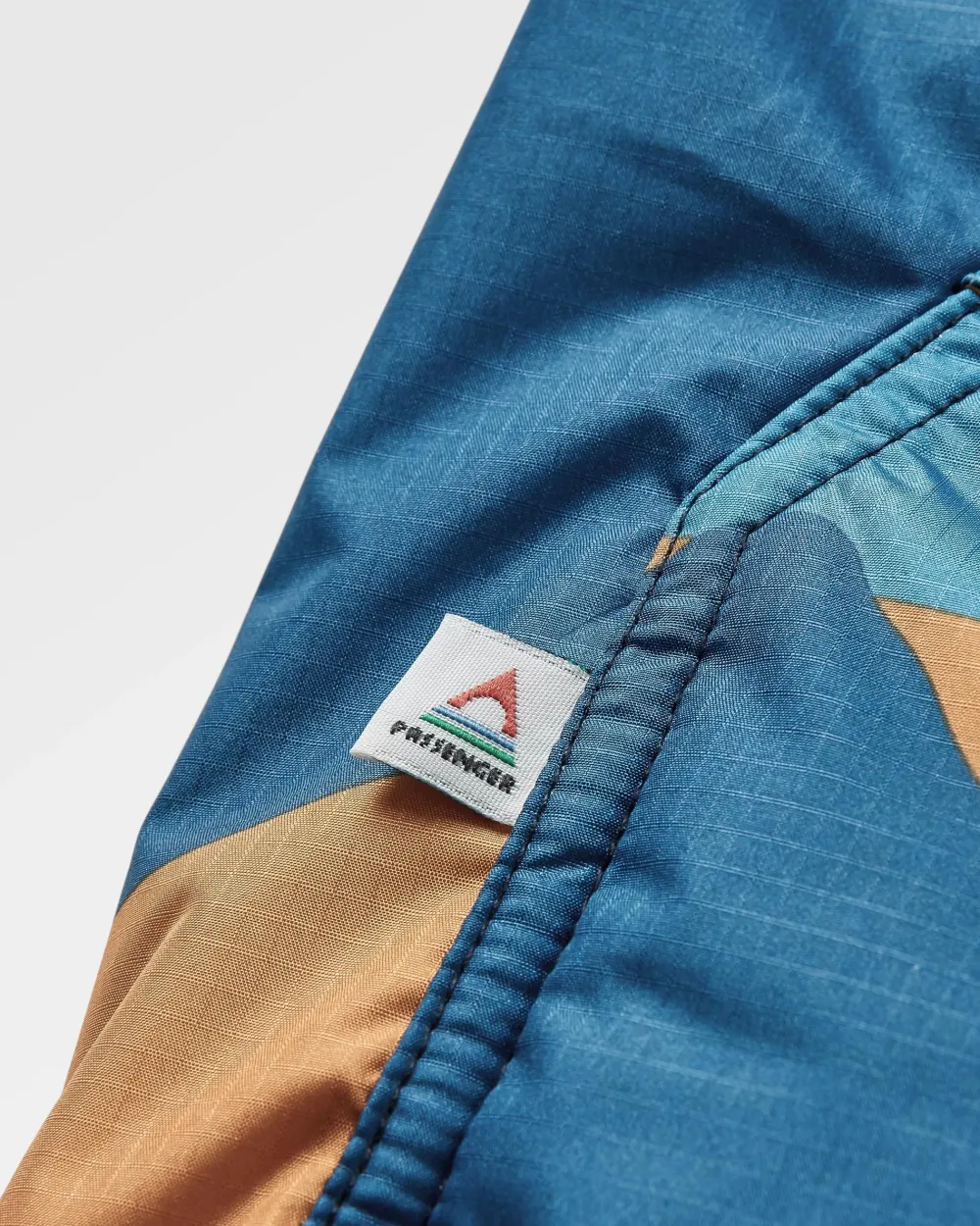 Floris van Bommel Surf Accessories|Surf Accessories>Waves Recycled Sherpa Lined Changing Robe Scenic Navy