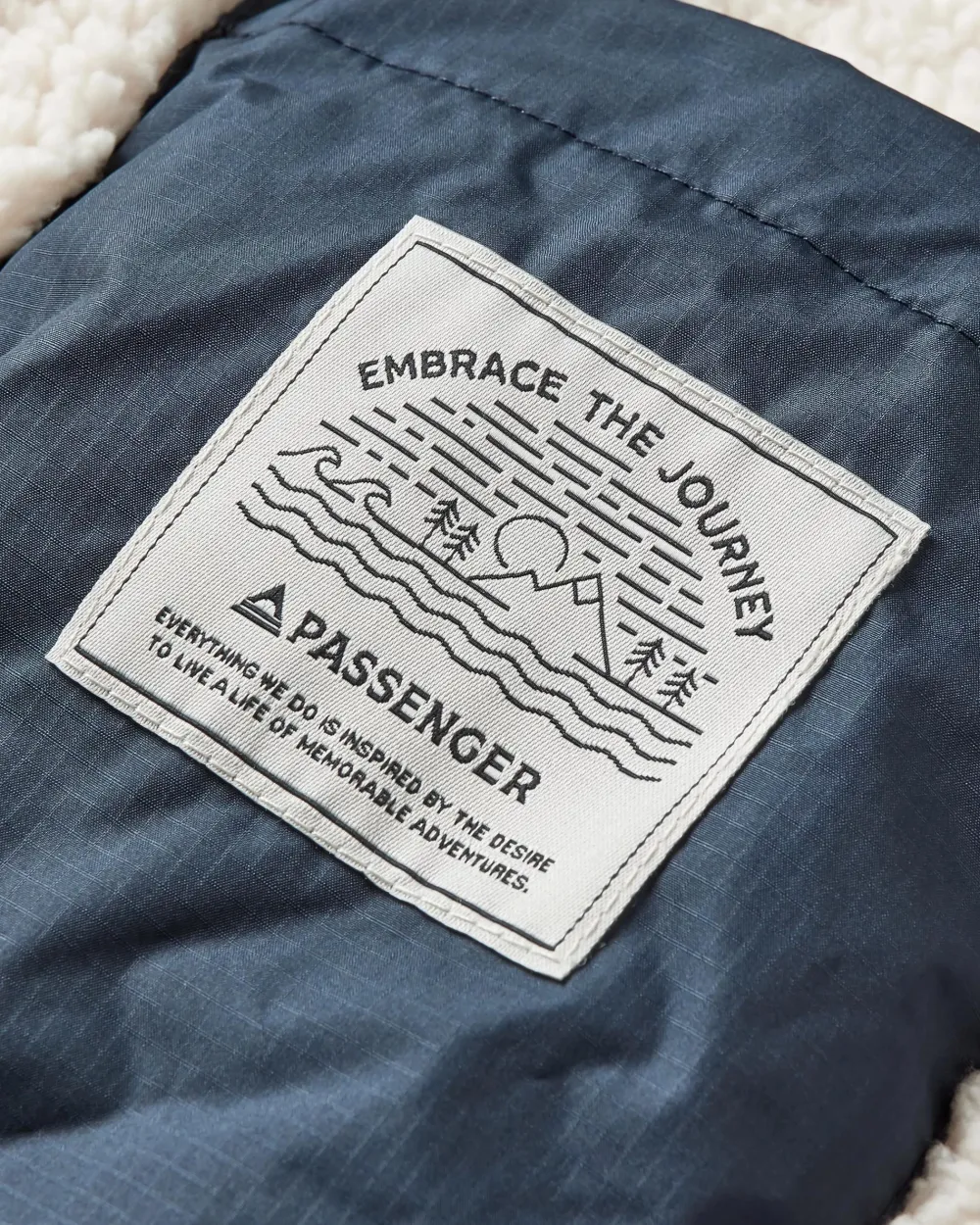 Floris van Bommel Surf Accessories|Surf Accessories>Waves Recycled Sherpa Lined Changing Robe Scenic Navy