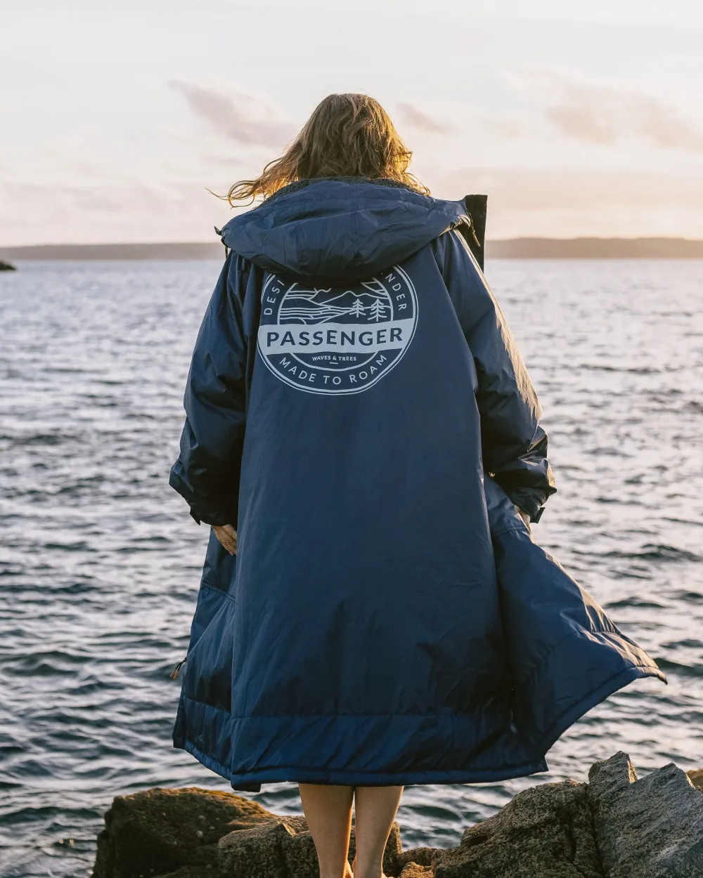 Passenger Changing Robes & Ponchos|Changing Robes & Surf Ponchos>Waves Recycled Sherpa Lined Changing Robe Rich Navy